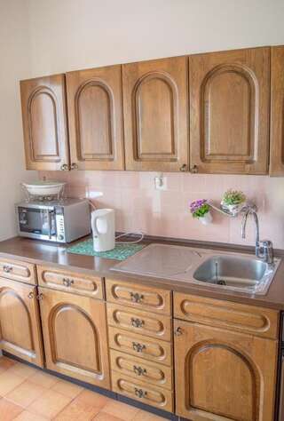 Апартаменты Aneta Apartments Рисан Дом с 2 спальнями-11