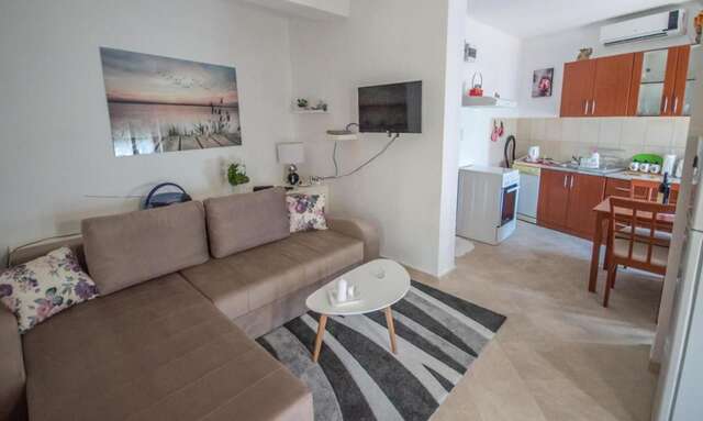 Апартаменты Aneta Apartments Рисан-44